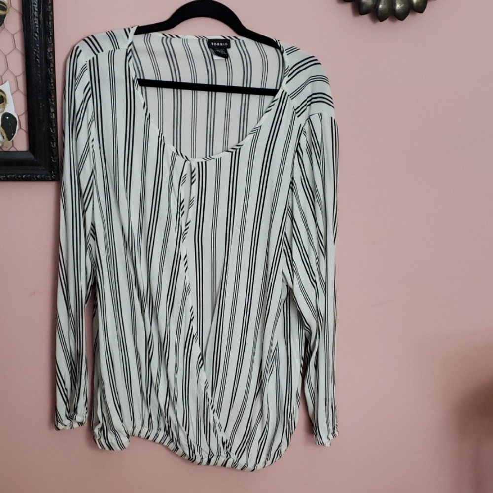 Torrid vertical black and white striped blouse